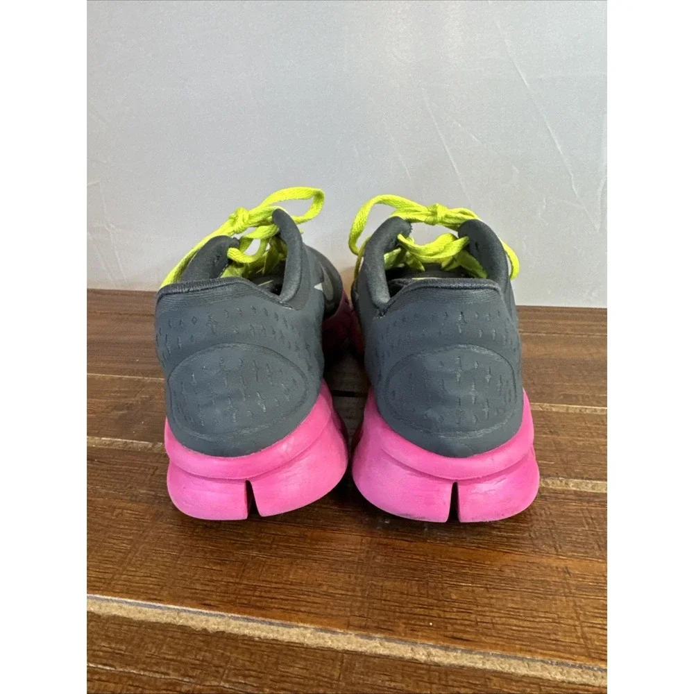 Nike Free Run 3‎ Size Girl's 5.5 Y Gray/Pink 512098–036 Running Shoes